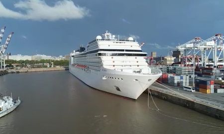 Los turistas podrán ingresar vía marítima a través del Puerto de Buenos Aires. Los turistas podrán ingresar vía marítima a través del Puerto de Buenos Aires.