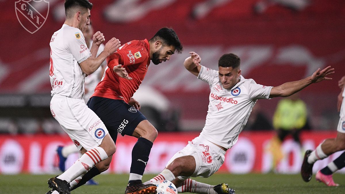 Independiente y Argentinos Juniors igualaron 0-0 por la primera fecha del Torneo de la Liga Profesional de Fútbol.