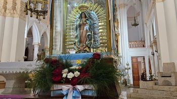 Comienza la procesión Náutica de la Virgen de Guadalupe en la laguna Setúbal