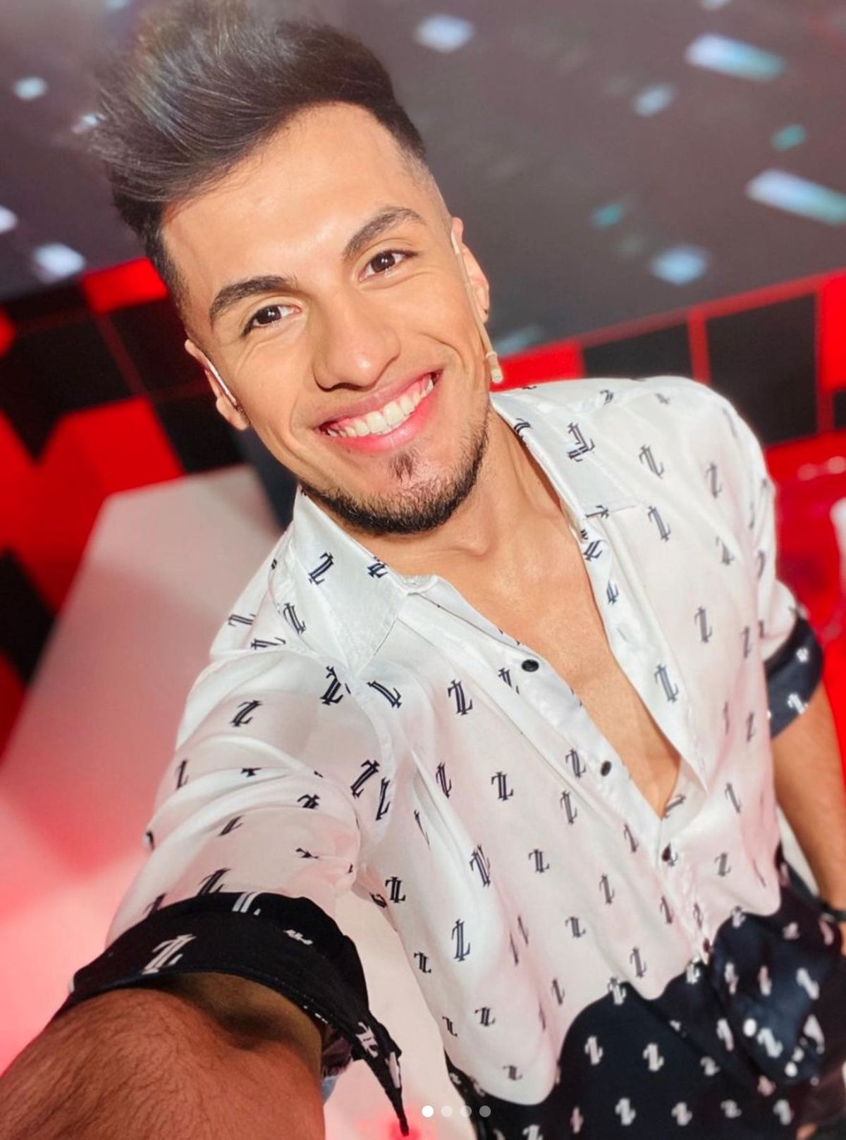Jony Lazarte será el bailarín de Cande Tinelli. Jony Lazarte será el bailarín de Cande Tinelli.