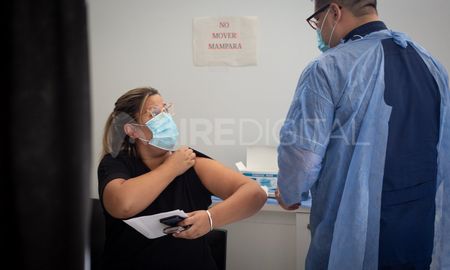 En la provincia de Santa Fe fueron vacunados 10.265 trabajadores de la salud de áreas críticas. En la provincia de Santa Fe fueron vacunados 10.265 trabajadores de la salud de áreas críticas.