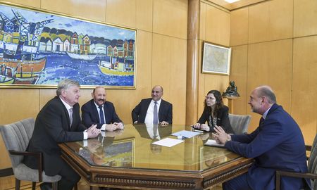 La visita de Omar Perotti a Buenos Aires se da en el marco de la ronda de reuniones que inició esta semana la ministra Silvina Batakis con gobernadores de todo el país.