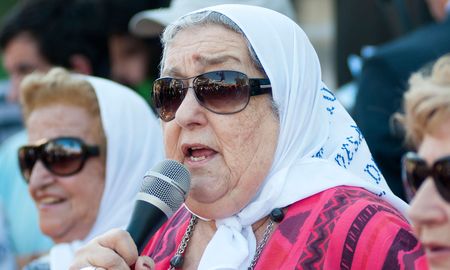 Hebe de Bonafini criticó el desalojo en Guernica. Hebe de Bonafini criticó el desalojo en Guernica.