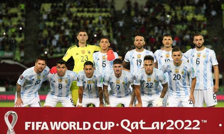 La Selección Argentina arribó a Brasil, donde este domingo enfrentarán a los locales por las Eliminatorias Sudamericanas. La Selección Argentina arribó a Brasil, donde este domingo enfrentarán a los locales por las Eliminatorias Sudamericanas.
