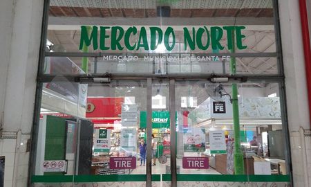 En diálogo con el periodista Julián Brochero del móvil de AIRE, Pablo, uno de los puesteros del mercado precisó que no saben el motivo por el cual los artefactos no funcionan. En diálogo con el periodista Julián Brochero del móvil de AIRE, Pablo, uno de los puesteros del mercado precisó que no saben el motivo por el cual los artefactos no funcionan.