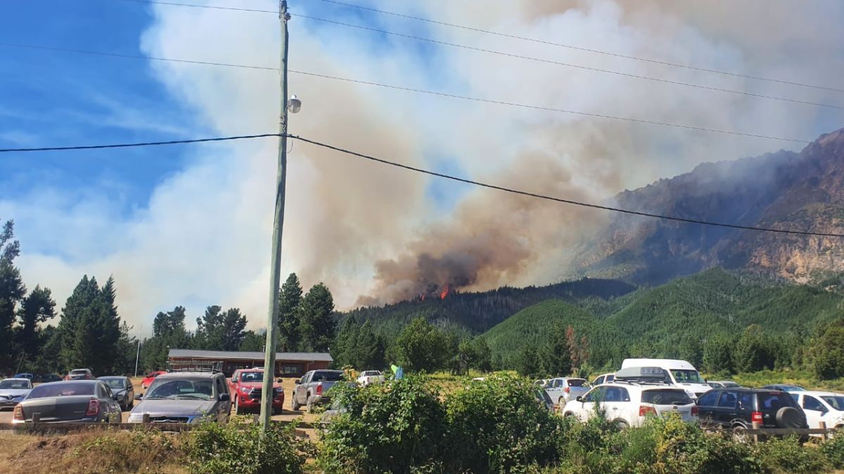 En medio de los incendios forestales en Chubut