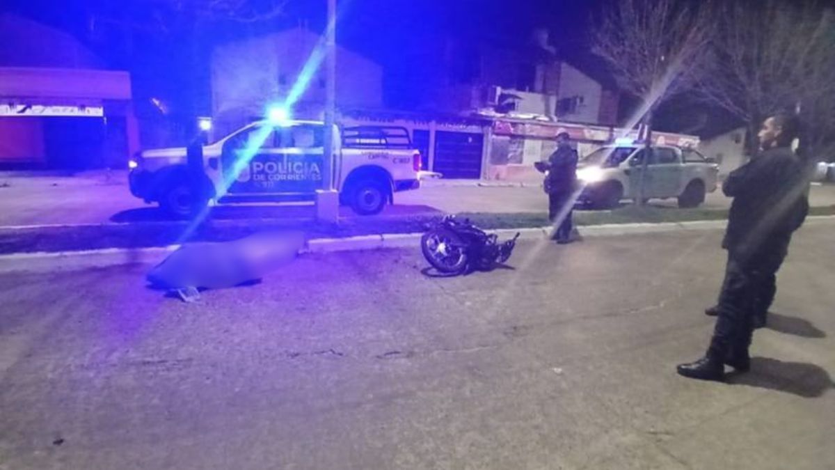 Dos motociclistas fallecieron en circunstancias similares en la ciudad de Corrientes.