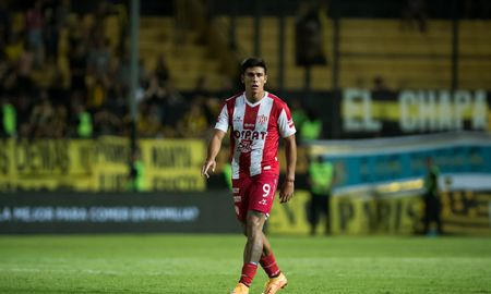Unión llegó a un acuerdo con Junior Marabel y el paraguayo se irá al fútbol del exterior. Unión llegó a un acuerdo con Junior Marabel y el paraguayo se irá al fútbol del exterior.
