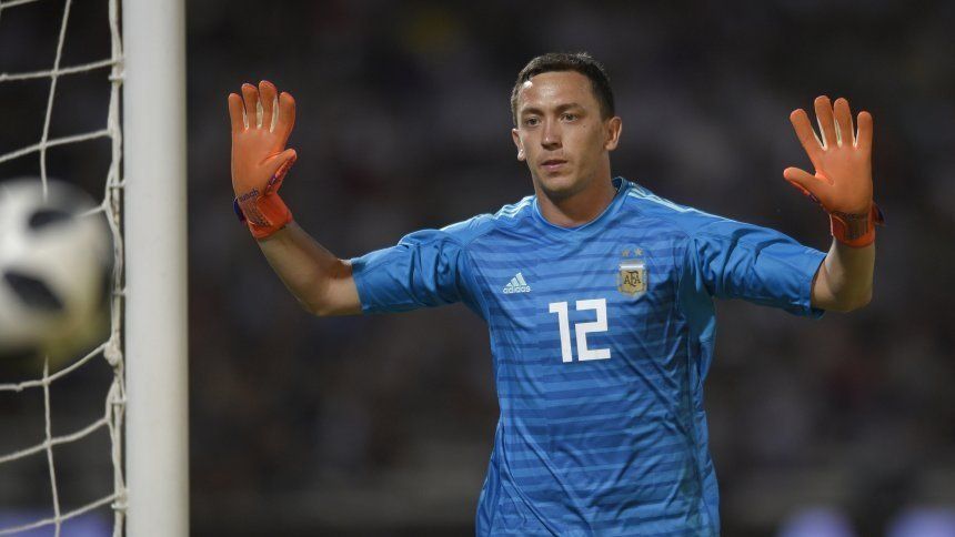 El campeón de la Copa América con la Argentina en 2021 firmó un contrato por dos temporadas con opción a una más