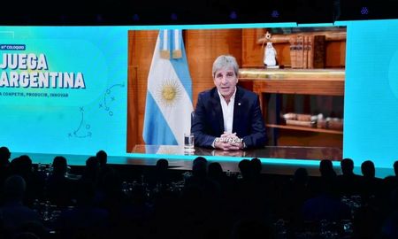 Luis Caputo envió un mensaje grabado a los participantes de IDEA. Luis Caputo envió un mensaje grabado a los participantes de IDEA.