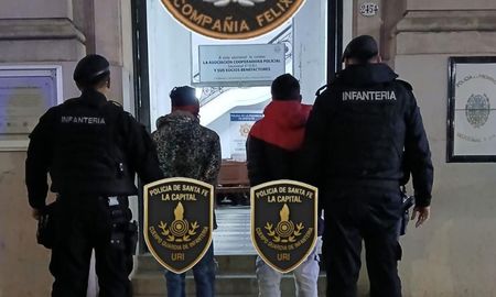 Dos detenidos en la ciudad de Santa Fe. Dos detenidos en la ciudad de Santa Fe.