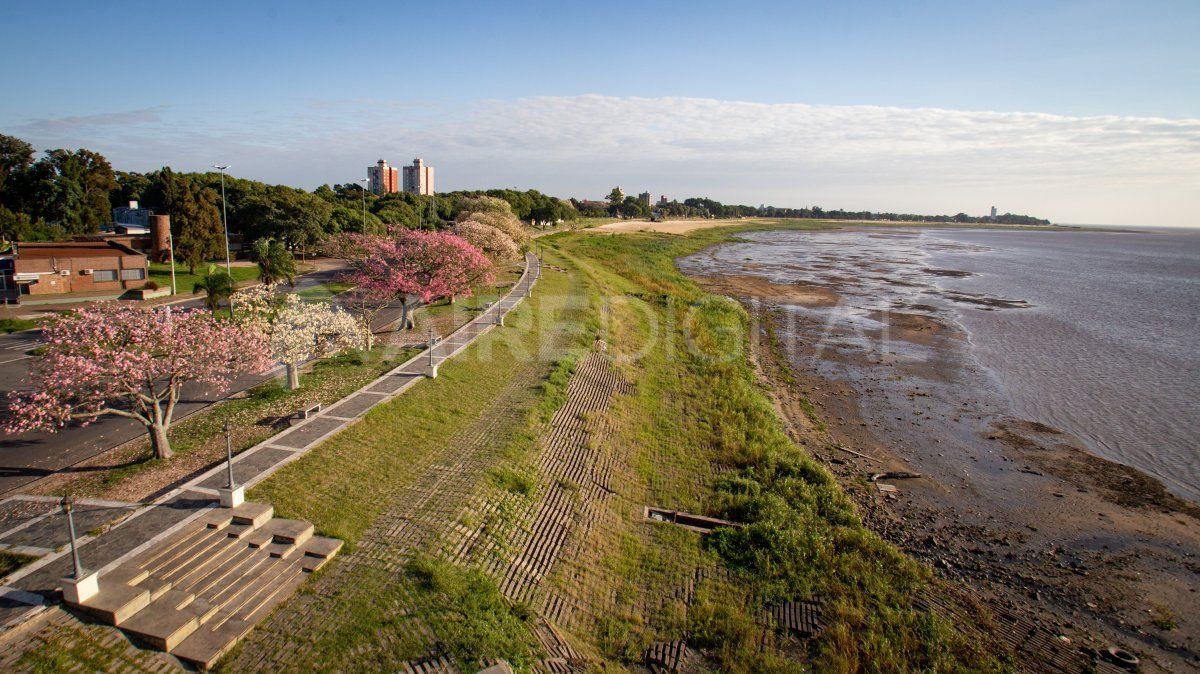 La bajante dejó al descubierto el lecho de la laguna Setúbal.