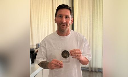 Lionel Messi recibió la medalla del Tricentenario de Rosario. Lionel Messi recibió la medalla del Tricentenario de Rosario.