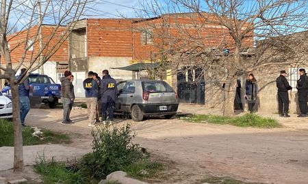 El coche de Alejandra Ironici fue hallado en calle Padre Dusso 7200. El coche de Alejandra Ironici fue hallado en calle Padre Dusso 7200.