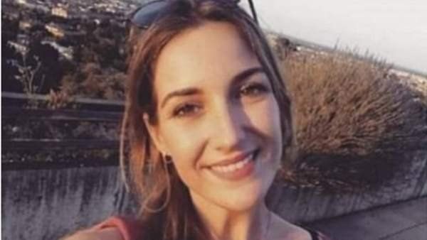 Arrestaron a dos jóvenes en España por burlarse en las redes de un crimen machista