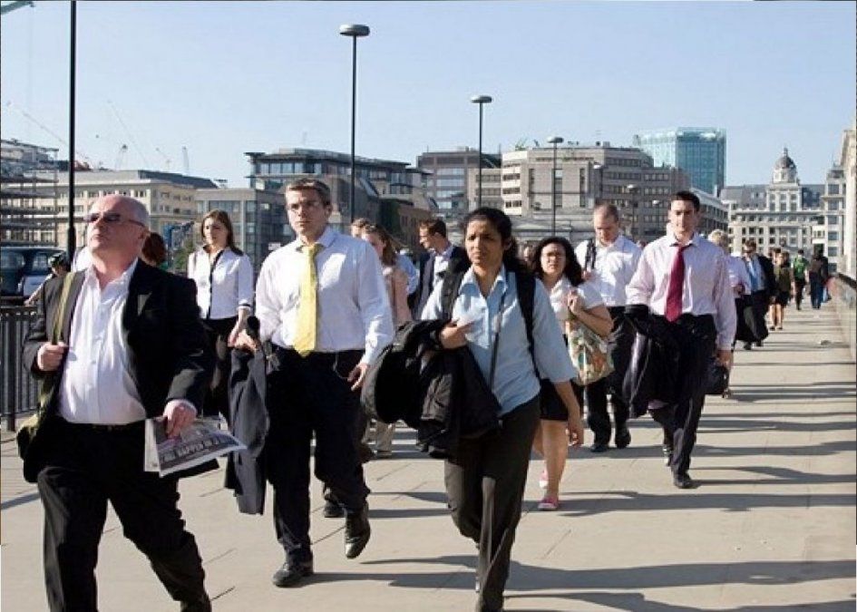 Casi 650.000 trabajadores perdieron sus empleos en el Reino Unido
