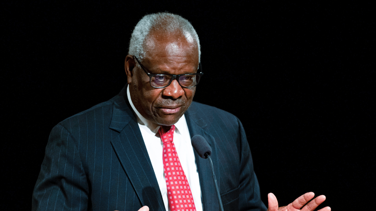 El juez Clarence Thomas, quien redactó la decisión en nombre de la mayoría de la Corte.
