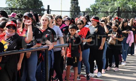 Aire de Santa Fe | Colón Unión - ingreso de hinchas a la cancha J 3.jpg