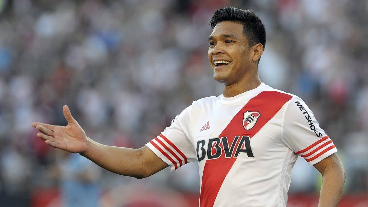 Teo Gutiérrez se fue de Junior de Barranquilla y expresó su deseo de volver a River.