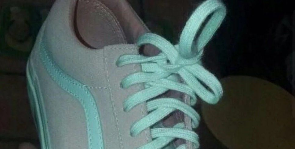 Furor por otro reto viral de zapatilla: ¿De qué color son?