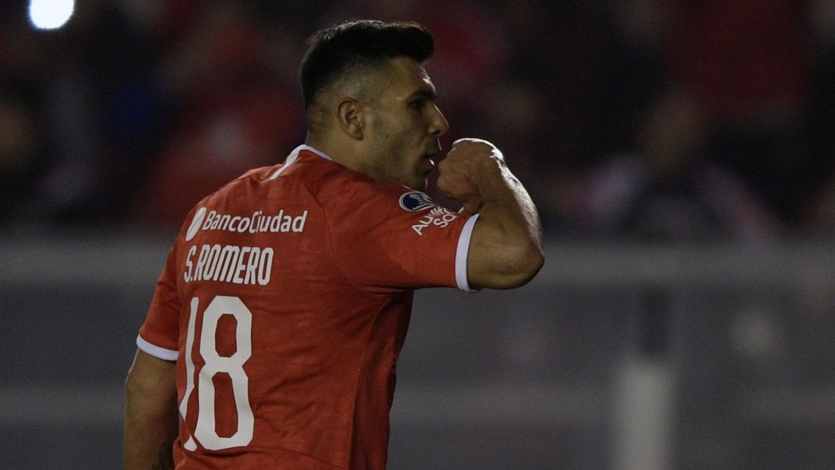 El capitán de Independiente tiene un ofrecimiento de Atlético Mineiro de Brasil y podría salir del Rojo.