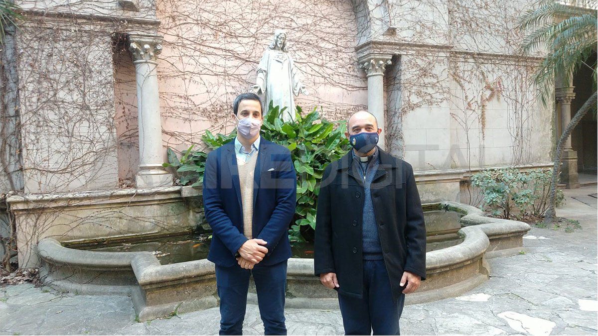 Franco Arone, director de Turismo de la Municipalidad de Santa Fe y Emmanuel Sicre, rector del colegio Inmaculada.