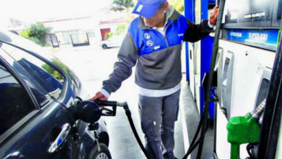Por qué YPF no actualizará esta noche el valor de sus combustibles
