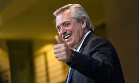 El presidente Alberto Fernández llega a Santa Fe para realziar anuncios en obras para nuestra provincia. El presidente Alberto Fernández llega a Santa Fe para realziar anuncios en obras para nuestra provincia.
