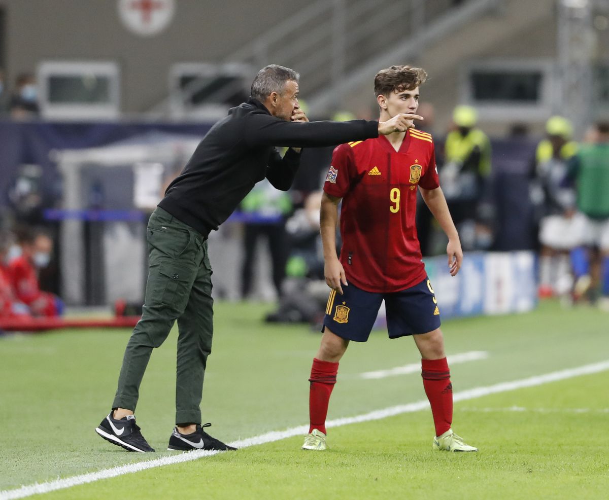 Luis Enrique será presentado como nuevo entrenador del PSG en las próximas horas. Luis Enrique será presentado como nuevo entrenador del PSG en las próximas horas.