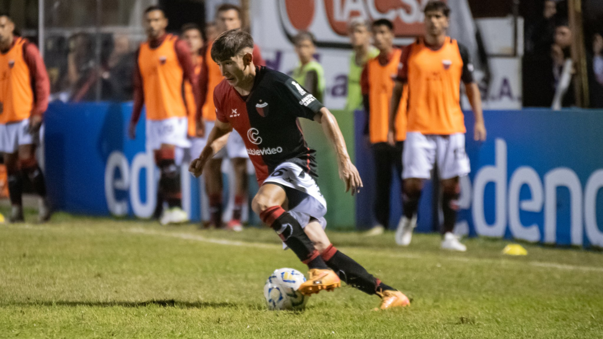 Almirante Brown vs. Colón