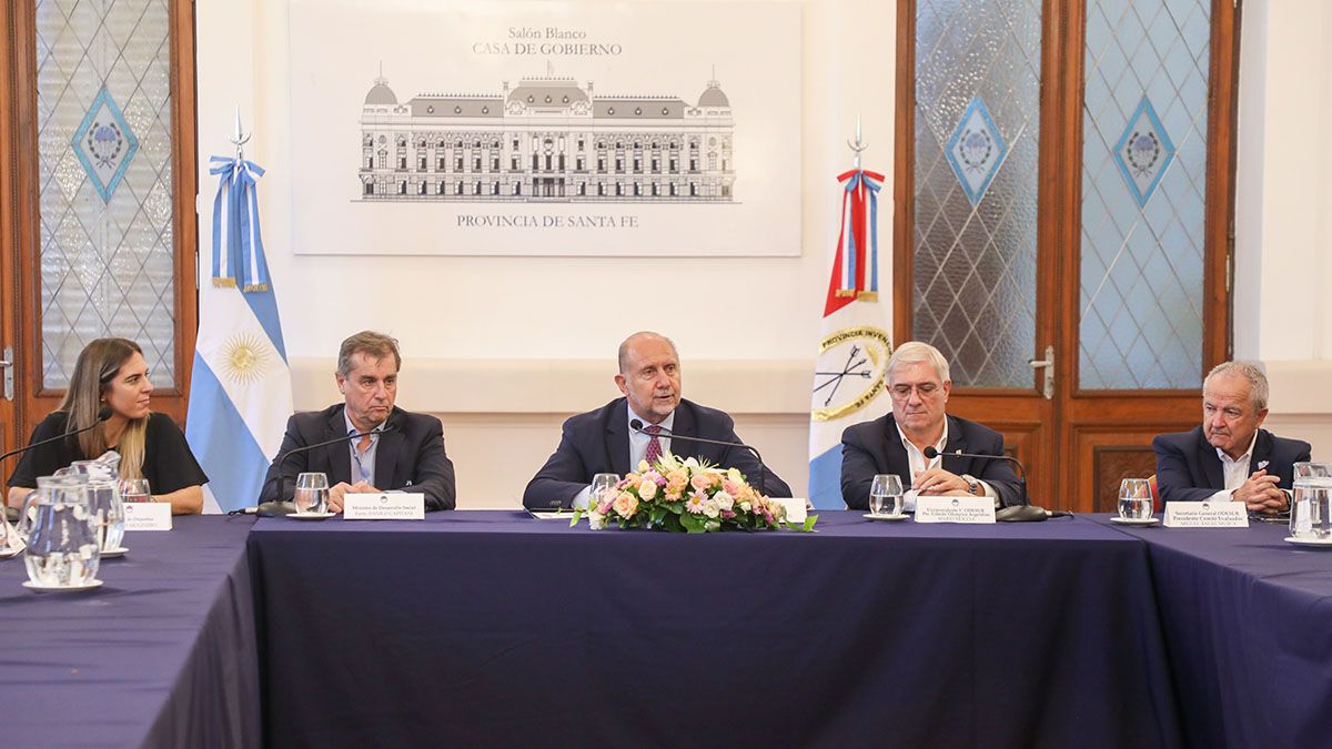 El objetivo del encuentro fue postular a la provincia, a través de las ciudades de Santa Fe, Rafaela y Rosario, para ser sede de los Juegos Suramericanos 2026, un hecho inédito en la historia del deporte provincial.