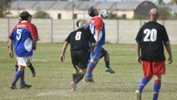 Rosario: dos hombres murieron ayer tras jugar al fútbol Rosario: dos hombres murieron ayer tras jugar al fútbol