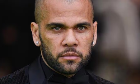 La contundente noticia que recibió Dani Alves tras ser acusado de delito de agresión sexual La contundente noticia que recibió Dani Alves tras ser acusado de delito de agresión sexual