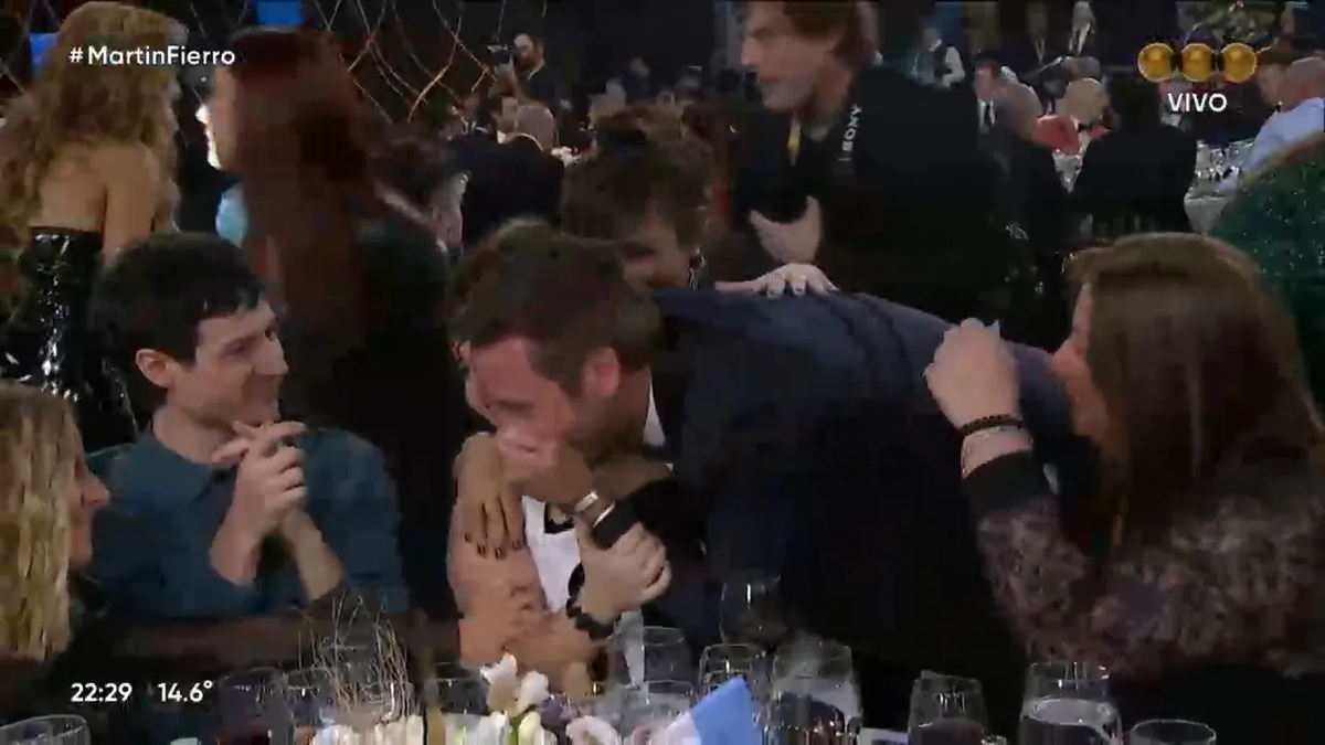 Los usuarios no perdonaron a Benjamín Vicuña por su gesto ante el triunfo de Wanda Nara. Los usuarios no perdonaron a Benjamín Vicuña por su gesto ante el triunfo de Wanda Nara.