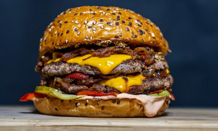 La receta fácil para hacer hamburguesas tipo smash en 4 simples pasos La receta fácil para hacer hamburguesas tipo smash en 4 simples pasos