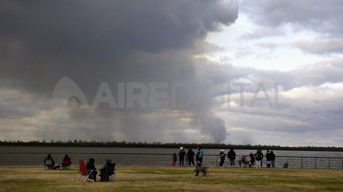 Los fuegos en las islas del Paraná se multiplicaron en las últimas semana