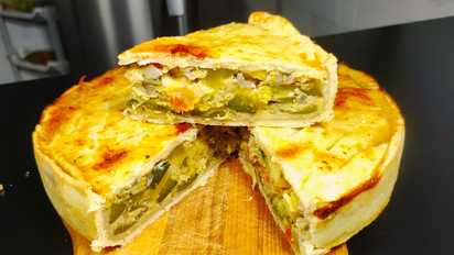 Tarta de zapallitos sin horno: cómo hacerla con pocos ingredientes y en menos de 30 minutos