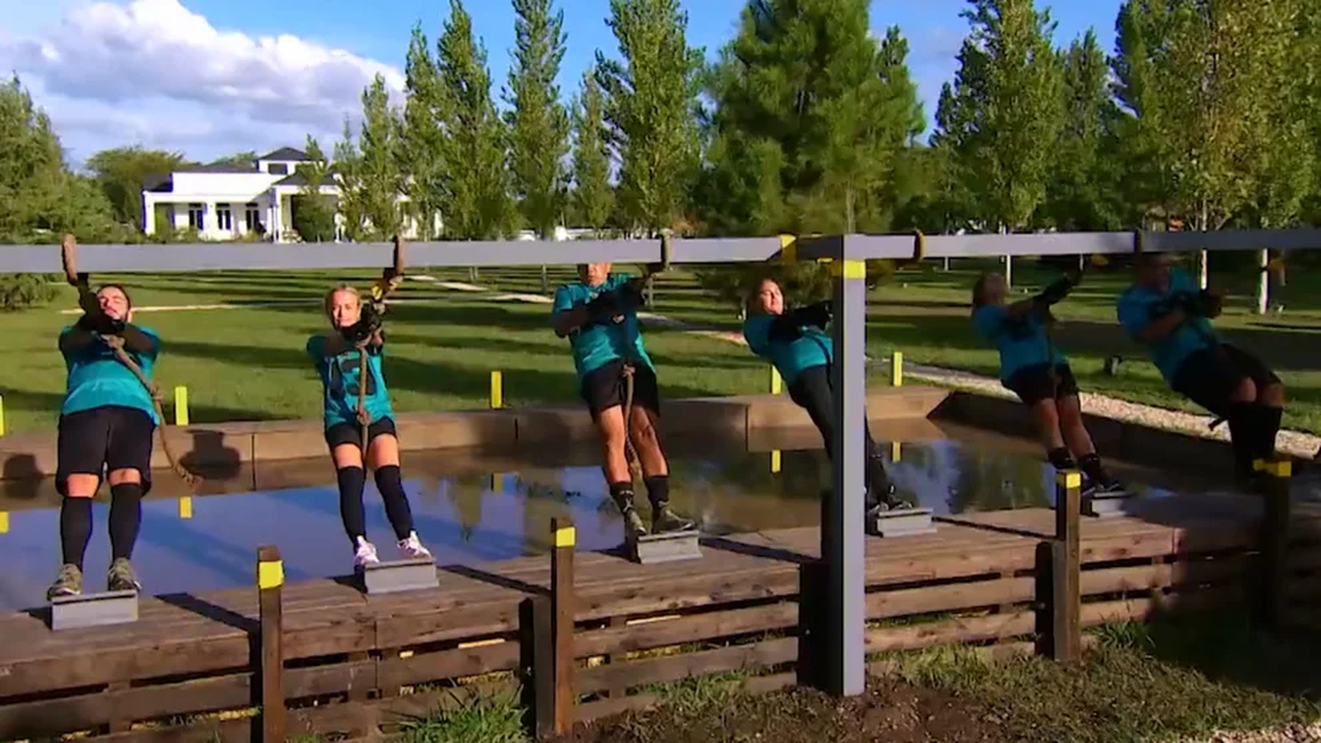 Los participantes iniciando la prueba física.