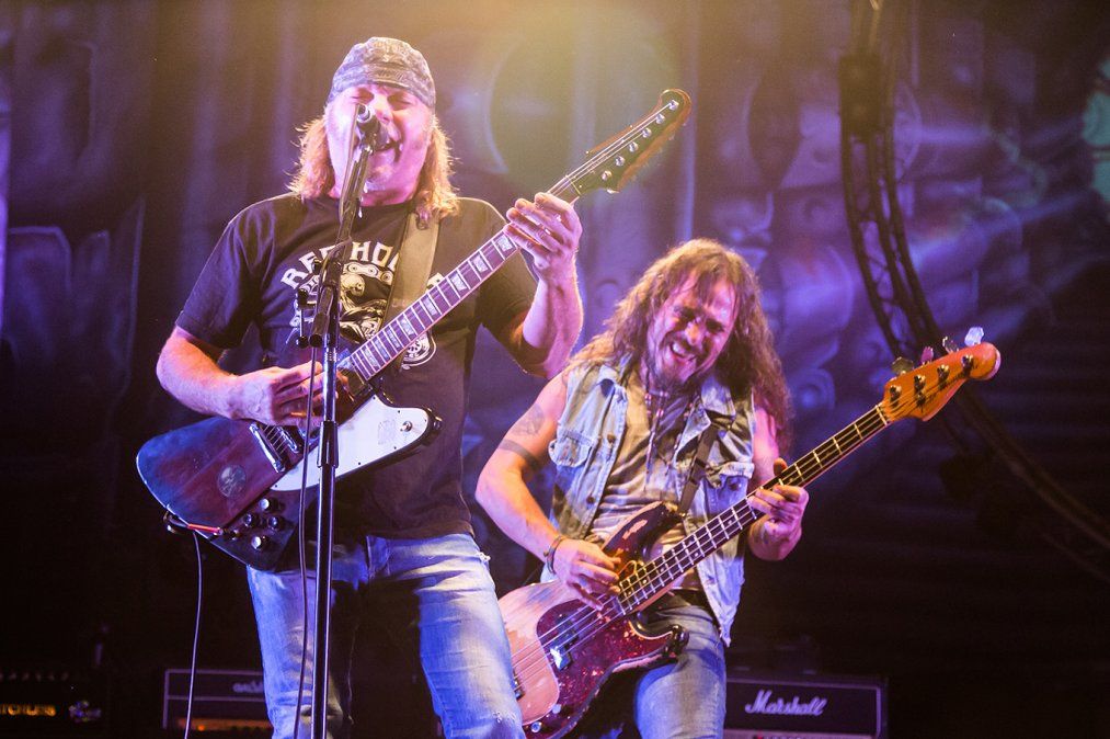 "El proyecto -señala el comunicado- propone modificar totalmente al Inamu y eliminar una experiencia que hizo del mismo un ejemplo de transparencia, federalismo y optimización de los escasos recursos", sostienen los músicos. "El proyecto -señala el comunicado- propone modificar totalmente al Inamu y eliminar una experiencia que hizo del mismo un ejemplo de transparencia, federalismo y optimización de los escasos recursos", sostienen los músicos.