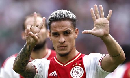 Según informa el portal de The Mirror, el club inglés cumplirá con el deseo del entrenador Erik ten Hag y desembolsará 84 millones de libras esterlinas (100 millones de euros) por el talentoso brasileño, de 22 años. Según informa el portal de The Mirror, el club inglés cumplirá con el deseo del entrenador Erik ten Hag y desembolsará 84 millones de libras esterlinas (100 millones de euros) por el talentoso brasileño, de 22 años.