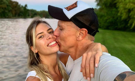 Alejandro Fantino que tiene 49 años, vive un feliz romance con Coni Mosqueira, de 27. Además, comentó: La edad es netamente biológica. Alejandro Fantino que tiene 49 años, vive un feliz romance con Coni Mosqueira, de 27. Además, comentó: La edad es netamente biológica.