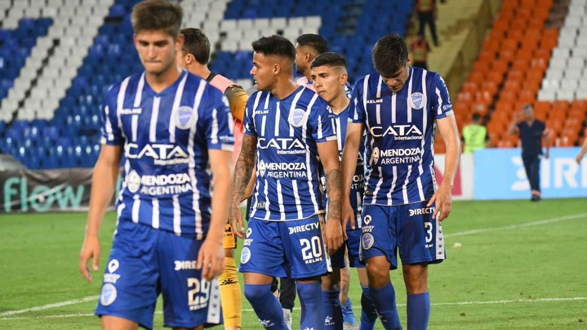 La Unidad de Información Financiera multó a Godoy Cruz por movimientos compatibles con lavado de dinero en operaciones relacionadas a transferencias de jugadores.