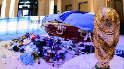 Luis Ventura advirtió sobre una posible profanación a la tumba de Maradona