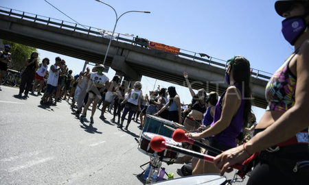La protesta fue encabezada por la Multisectorial Humedales de Rosario. La protesta fue encabezada por la Multisectorial Humedales de Rosario.