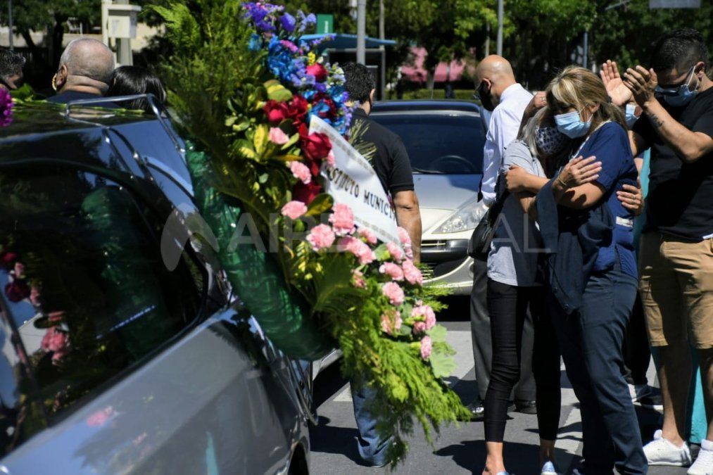 Triste despedida a una enfermera del Heca que murió por coronavirus