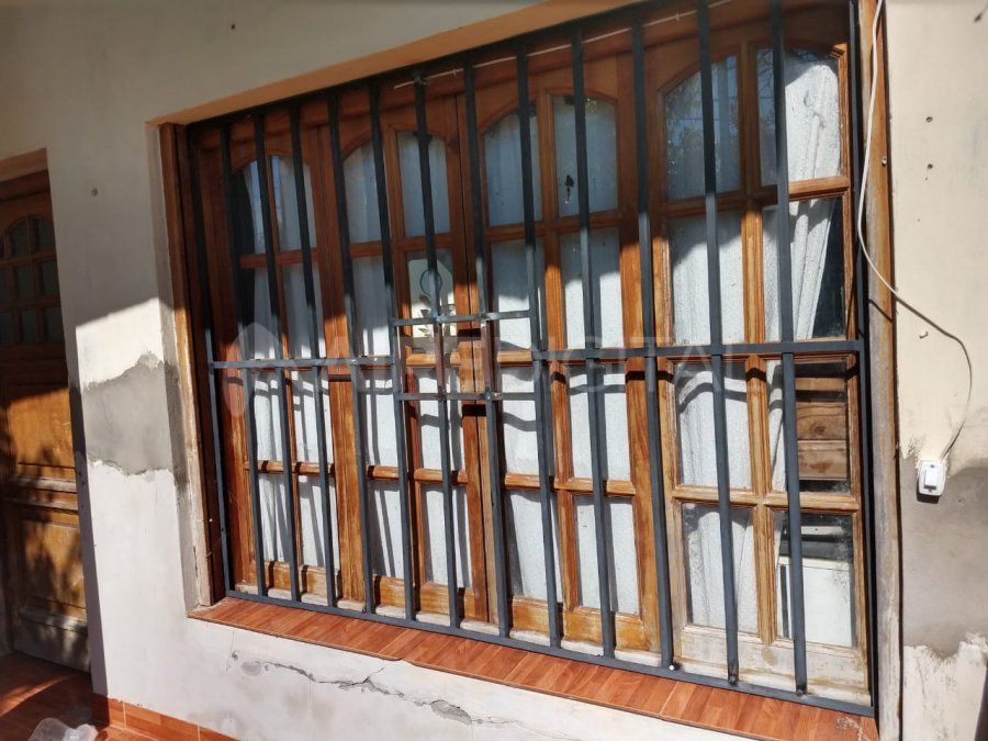 Los delincuentes ingresaron a la vivienda de Cochabamba por la ventana.
