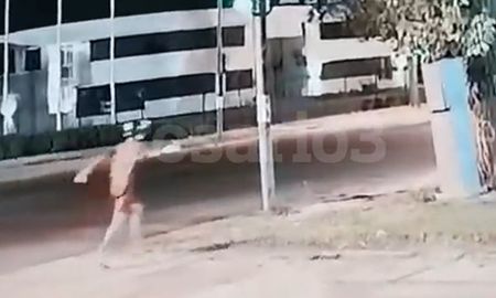 Otro medio de comunicación fue blanco de disparos narcos este lunes. Otro medio de comunicación fue blanco de disparos narcos este lunes.