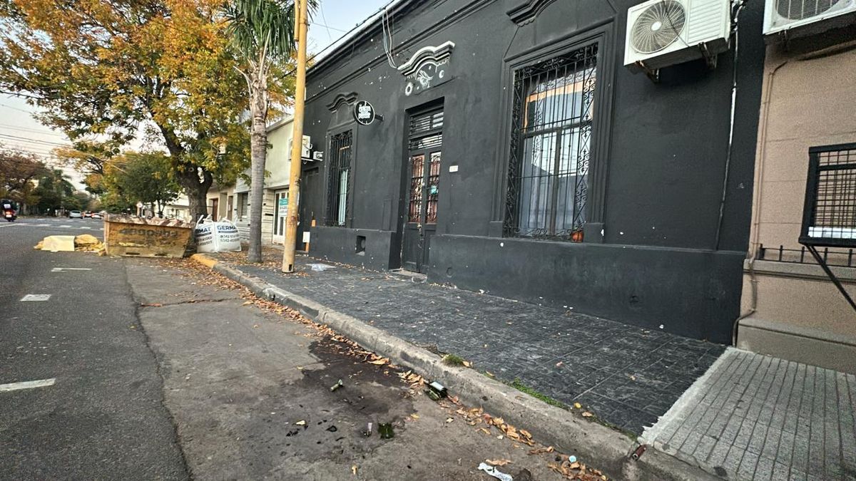 El bar que sufrió el robo se encuentra en barrio Candioti Sur.
