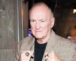 Chuck Wepner, el boxeador valiente cuya resistencia a los golpes inspiró a Sylvester Stallone para crear a Rocky. Chuck Wepner, el boxeador valiente cuya resistencia a los golpes inspiró a Sylvester Stallone para crear a Rocky.
