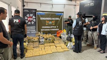 El Gobierno de la Provincia de Santa Fe quemó este miércoles junto a la Gendarmería Nacional Argentina 512 kilos de marihuana﻿.